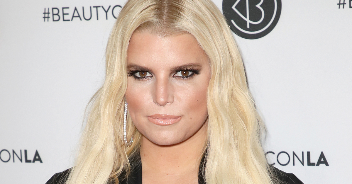 Jessica Simpson Sent A Copy Of Her Memoir To Her Childhood ...