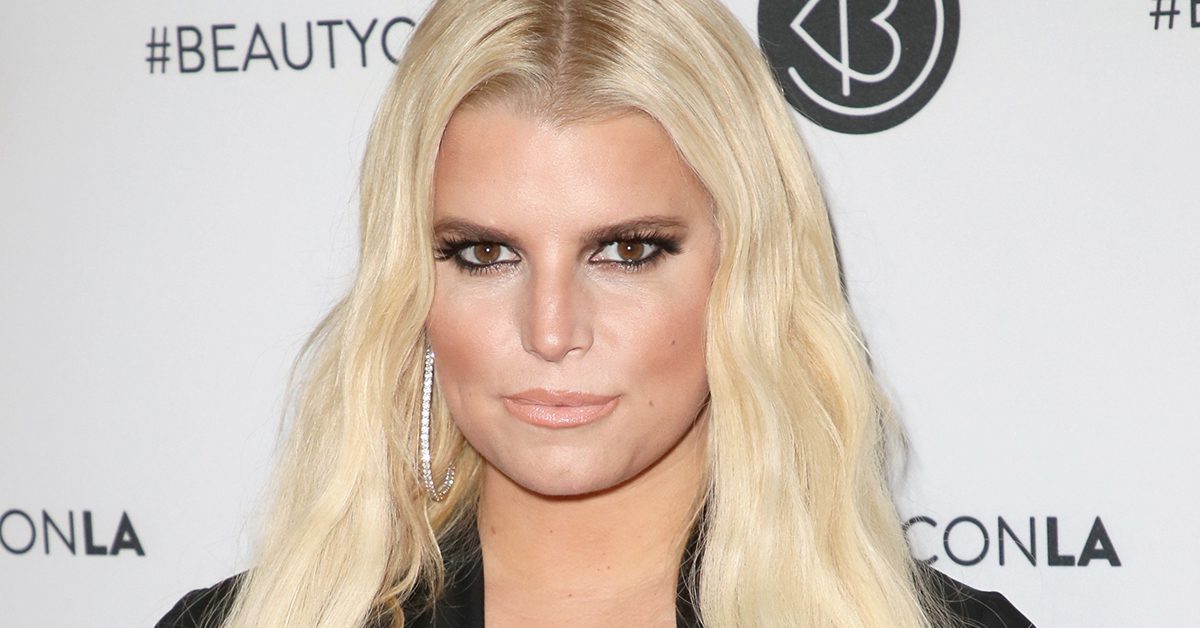 Jessica Simpson’s Memoir To A TV Series POPSTAR!