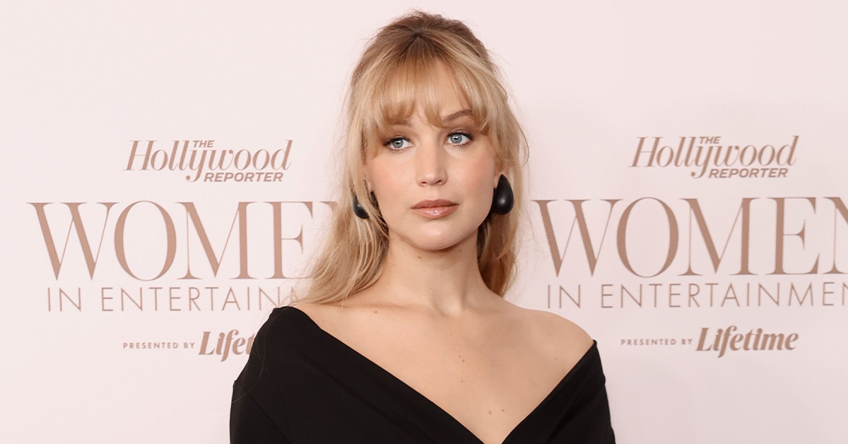 Here's Why Jennifer Lawrence Doesn't Publicly Talk Politics Anymore -  POPSTAR!