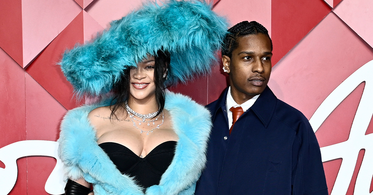 POP TALK ! - Rihanna & A$AP Rocky Go on NYC Night Out , Sebastian Stan Grabs Breakfast to Go , William Shatner Enjoys His Bowl of Cereal , and More ! 
